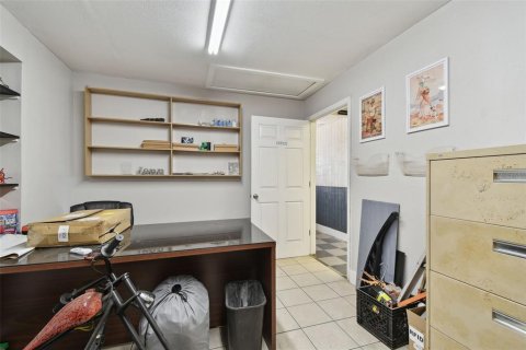 Propiedad comercial en venta en Saint Petersburg, Florida, 231.88 m2 № 1625776 - foto 19