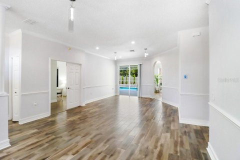 House in Tampa, Florida 3 bedrooms, 186.45 sq.m. № 1887025 - photo 7