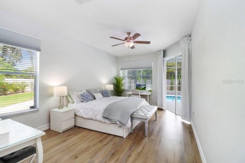 House in Tampa, Florida 3 bedrooms, 186.45 sq.m. № 1887025 - photo 9
