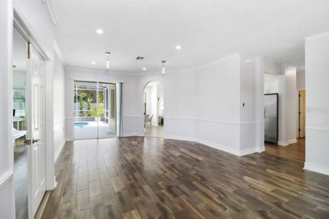 House in Tampa, Florida 3 bedrooms, 186.45 sq.m. № 1887025 - photo 4