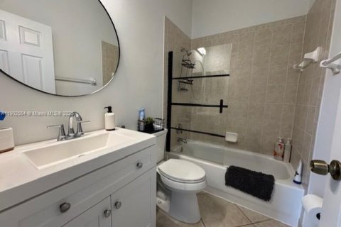 Casa en venta en Weston, Florida, 4 dormitorios, 230.03 m2 № 1953111 - foto 26