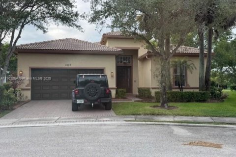 Casa en venta en Weston, Florida, 4 dormitorios, 230.03 m2 № 1953111 - foto 2