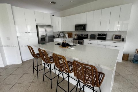 Casa en venta en Weston, Florida, 4 dormitorios, 230.03 m2 № 1953111 - foto 9