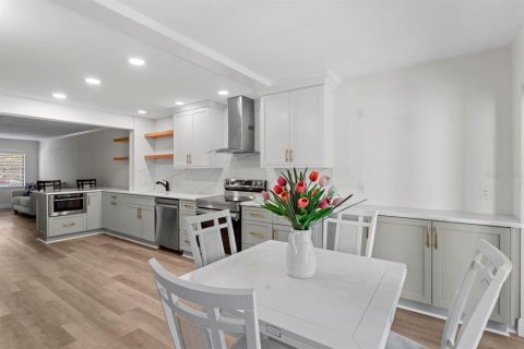 Copropriété à vendre à Saint Petersburg, Floride: 2 chambres, 95.22 m2 № 2098174 - photo 7