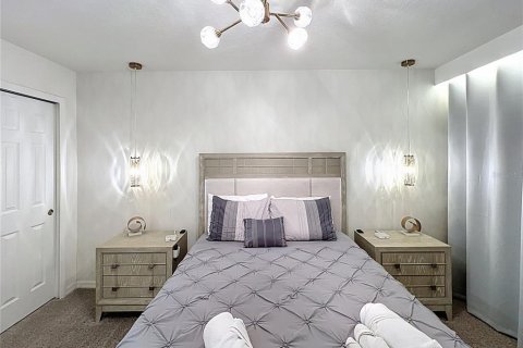 Touwnhouse à vendre à Kissimmee, Floride: 5 chambres, 213.12 m2 № 2105584 - photo 24