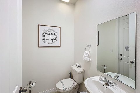 Touwnhouse à vendre à Kissimmee, Floride: 5 chambres, 213.12 m2 № 2105584 - photo 17