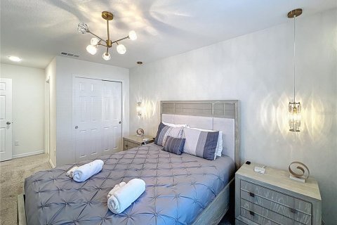 Touwnhouse à vendre à Kissimmee, Floride: 5 chambres, 213.12 m2 № 2105584 - photo 25