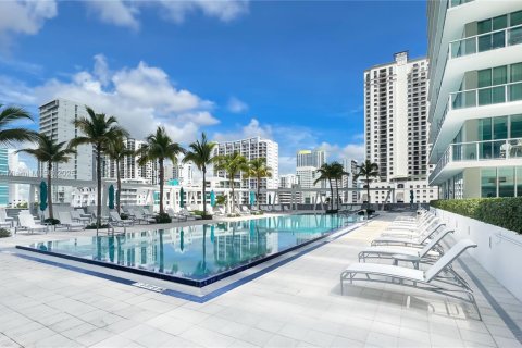 Купить кондоминиум в Майами, Флорида 2 спальни, 102.1м2, № 1979870 - фото 29