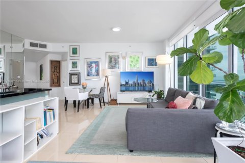 Купить кондоминиум в Майами, Флорида 2 спальни, 102.1м2, № 1979870 - фото 5