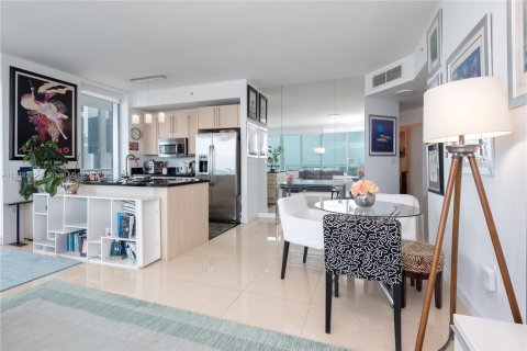 Купить кондоминиум в Майами, Флорида 2 спальни, 102.1м2, № 1979870 - фото 7