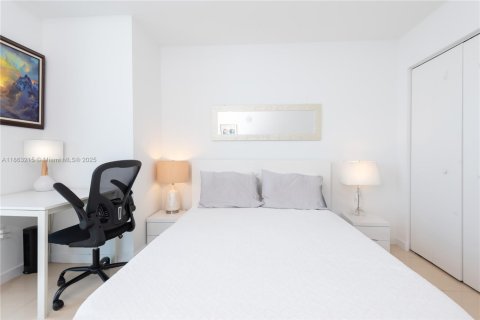 Купить кондоминиум в Майами, Флорида 2 спальни, 102.1м2, № 1979870 - фото 22