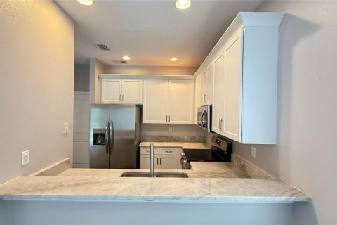 Adosado en venta en Tampa, Florida, 3 dormitorios, 135.17 m2 № 1841735 - foto 10
