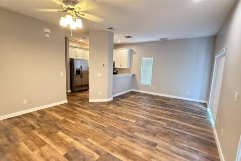 Adosado en venta en Tampa, Florida, 3 dormitorios, 135.17 m2 № 1841735 - foto 13