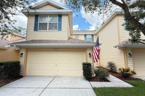 Adosado en venta en Tampa, Florida, 3 dormitorios, 135.17 m2 № 1841735 - foto 1