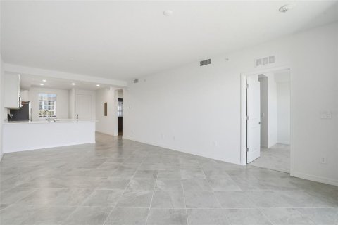 Condo in Venice, Florida, 2 bedrooms in WELLEN PARK № 2156798 - photo 11
