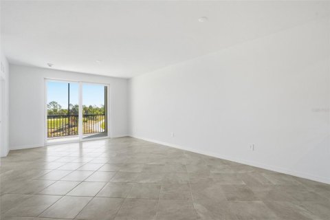 Condo in Venice, Florida, 2 bedrooms in WELLEN PARK № 2156798 - photo 10