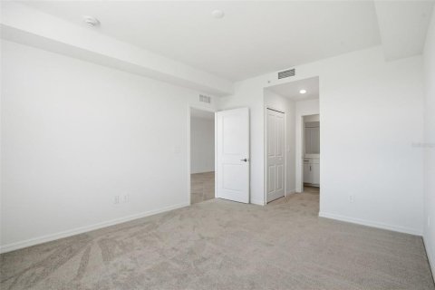Condo in Venice, Florida, 2 bedrooms in WELLEN PARK № 2156798 - photo 16