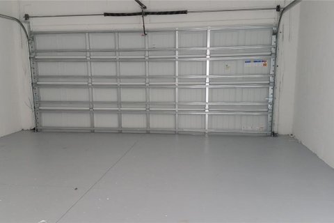 Townhouse in Winter Garden, Florida 3 bedrooms, 159.51 sq.m. № 1800343 - photo 12