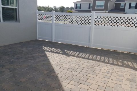 Townhouse in Winter Garden, Florida 3 bedrooms, 159.51 sq.m. № 1800343 - photo 10