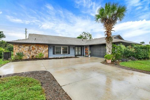 Villa ou maison à Hudson, Floride 3 chambres, 174.1 m2 № 2408046