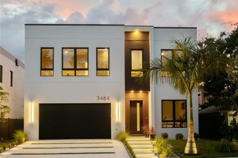 Casa en alquiler en Sarasota, Florida, 4 dormitorios, 264.49 m2 № 1670169 - foto 1
