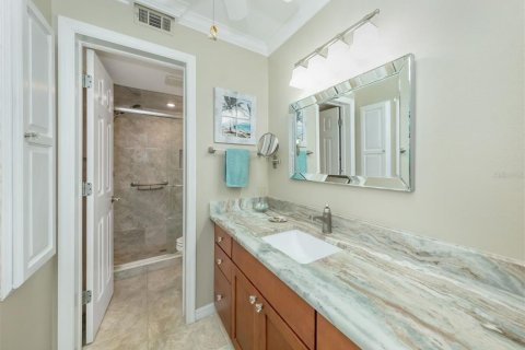 Condo in Venice, Florida, 2 bedrooms  № 1569944 - photo 20