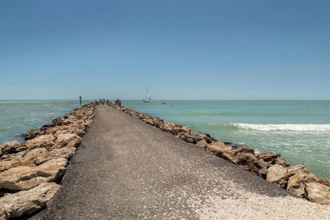 Condo in Venice, Florida, 2 bedrooms  № 1569944 - photo 2