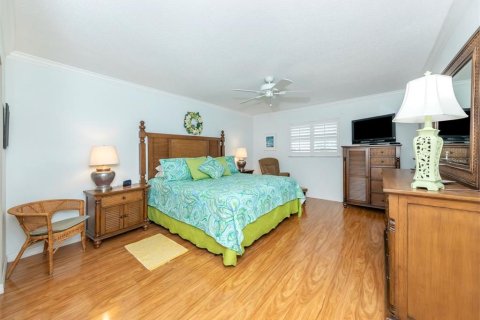 Condo in Venice, Florida, 2 bedrooms  № 1569944 - photo 19