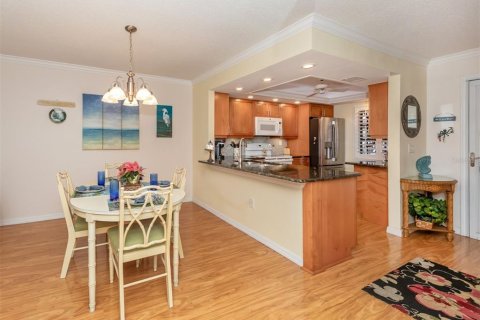 Condo in Venice, Florida, 2 bedrooms  № 1569944 - photo 14