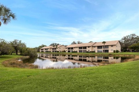 Condo in Venice, Florida, 2 bedrooms  № 1569944 - photo 28