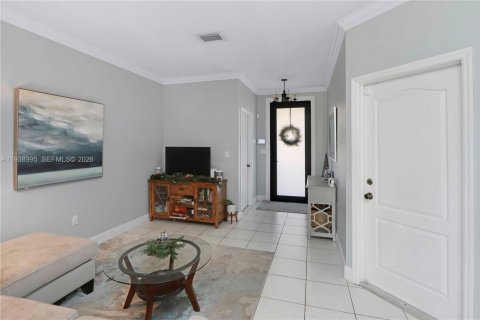 Touwnhouse à vendre à Miami, Floride: 3 chambres, 147.99 m2 № 1996949 - photo 12