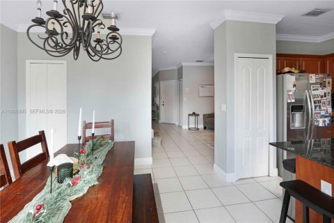 Touwnhouse à vendre à Miami, Floride: 3 chambres, 147.99 m2 № 1996949 - photo 16