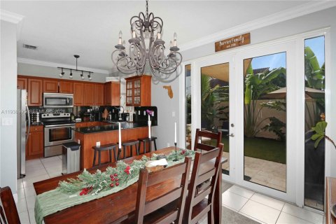 Touwnhouse à vendre à Miami, Floride: 3 chambres, 147.99 m2 № 1996949 - photo 15