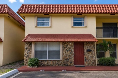 Touwnhouse à vendre à Davie, Floride: 3 chambres, 160.16 m2 № 2295944 - photo 17