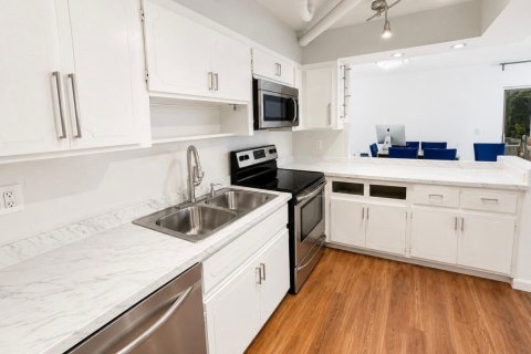 Touwnhouse à vendre à Davie, Floride: 3 chambres, 160.16 m2 № 2295944 - photo 2