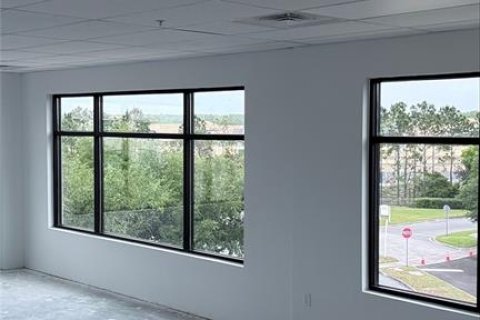 Propiedad comercial en alquiler en Orlando, Florida, 62.99 m2 № 1717419 - foto 8