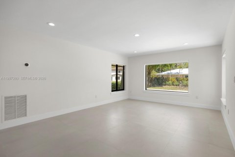 Купить виллу или дом в Пальметто-Бей, Флорида 4 спальни, 201.04м2, № 2060400 - фото 10