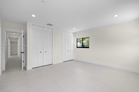 Купить виллу или дом в Пальметто-Бей, Флорида 4 спальни, 201.04м2, № 2060400 - фото 13