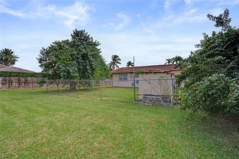 Купить виллу или дом в Майами, Флорида 3 спальни, 130.99м2, № 1976406 - фото 5