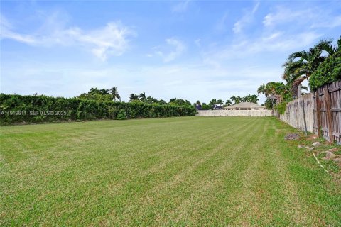 Купить виллу или дом в Майами, Флорида 3 спальни, 130.99м2, № 1976406 - фото 9