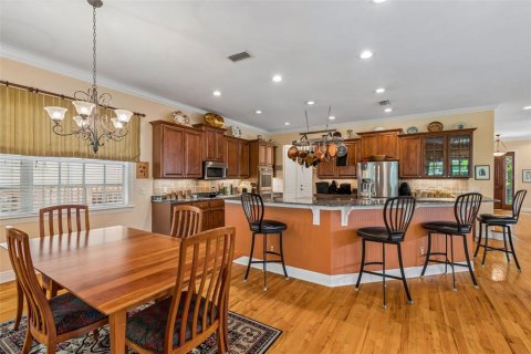 House in Tampa, Florida 4 bedrooms, 330.64 sq.m. № 2408607 - photo 17