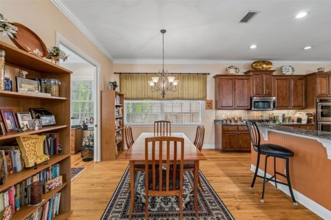 House in Tampa, Florida 4 bedrooms, 330.64 sq.m. № 2408607 - photo 18