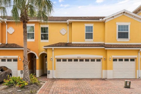 Adosado en alquiler en Orlando, Florida, 5 dormitorios, 134.8 m2 № 1912256 - foto 2