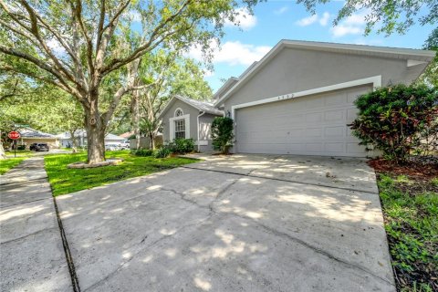 Villa ou maison à vendre à Tampa, Floride: 4 chambres, 167.41 m2 № 1825413 - photo 2