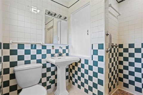 Casa en venta en Winter Haven, Florida, 4 dormitorios, 245.31 m2 № 1900541 - foto 18