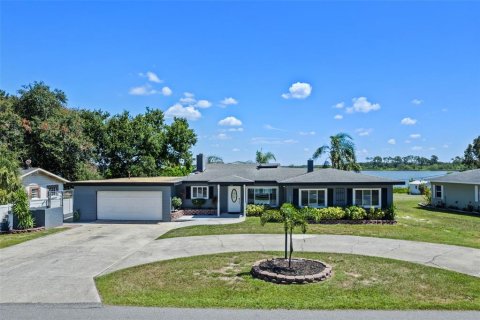 Casa en venta en Winter Haven, Florida, 4 dormitorios, 245.31 m2 № 1900541 - foto 1