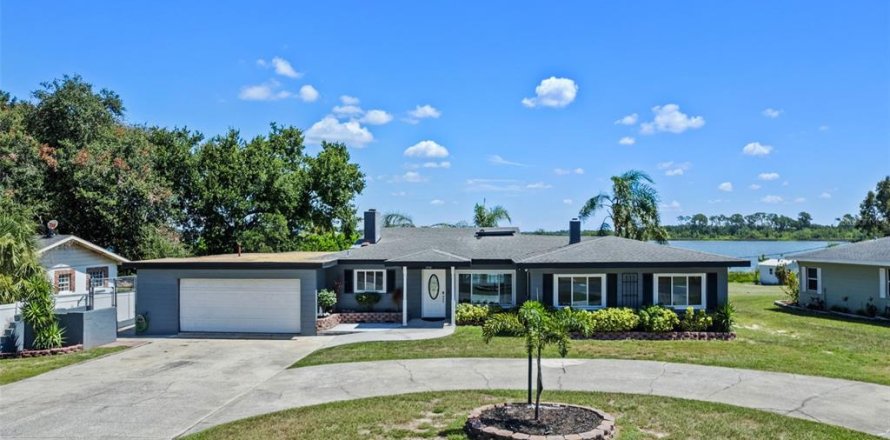 Casa en Winter Haven, Florida 4 dormitorios, 245.31 m2 № 1900541