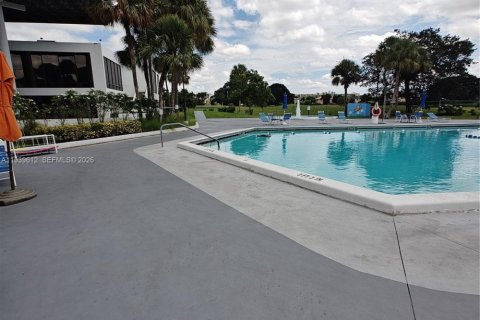 Купить кондоминиум в Лодерхилл, Флорида 2 спальни, 106.65м2, № 1999704 - фото 30