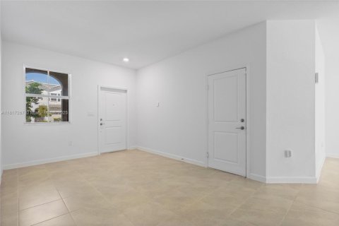 Townhouse in Homestead, Florida 3 bedrooms, 169.73 sq.m. № 1772478 - photo 5
