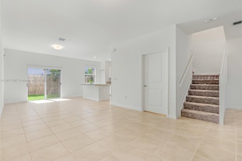 Townhouse in Homestead, Florida 3 bedrooms, 169.73 sq.m. № 1772478 - photo 8